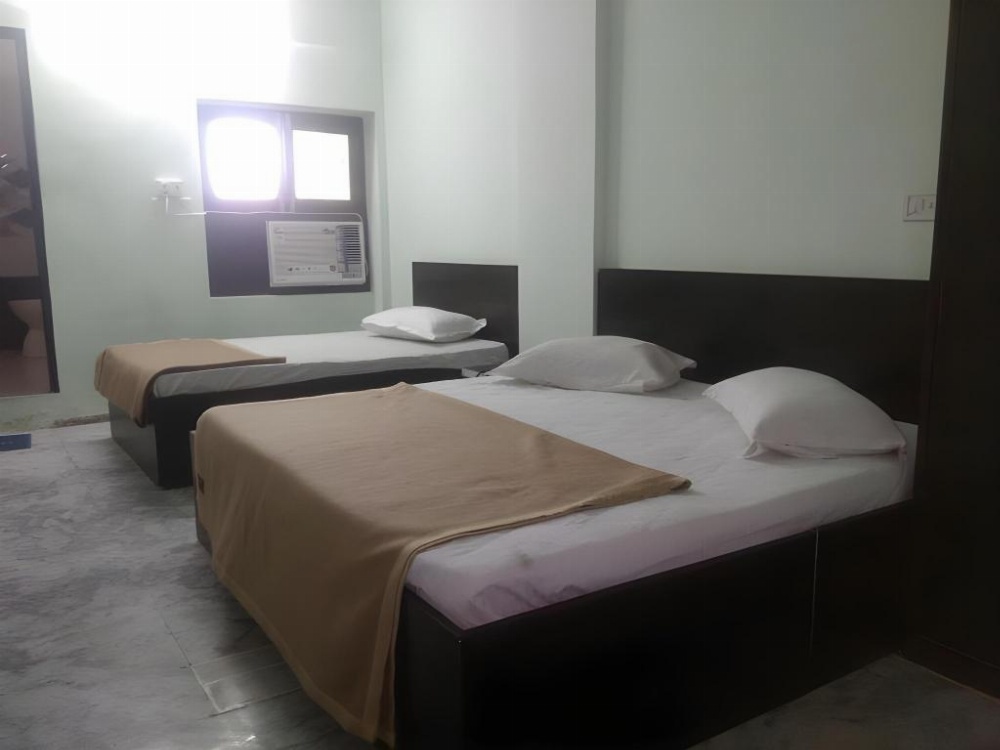 Deluxe Four Bed Air Conditioning
